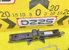 Поддомкратник/ домкрат TOYOTA VOXY 2014 0911128230 ZWR80G 2ZRFXE, задний