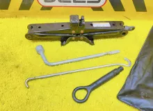 Поддомкратник/ домкрат TOYOTA ESQUIRE 2015 0911128230 ZRR85G 3ZRFAE, задний