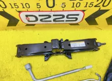 Поддомкратник/ домкрат TOYOTA ESQUIRE 2015 0911128230 ZRR85G 3ZRFAE, задний