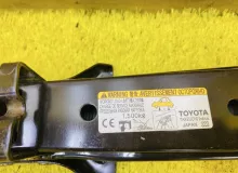 Поддомкратник/ домкрат TOYOTA ESQUIRE 2015 0911128230 ZRR85G 3ZRFAE, задний