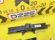 Поддомкратник/ домкрат TOYOTA ESQUIRE 2015 0911128230 ZRR85G 3ZRFAE, задний