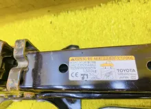 Поддомкратник/ домкрат TOYOTA ESQUIRE 2015 0911128230 ZRR85G 3ZRFAE, задний
