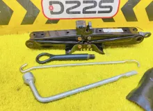 Поддомкратник/ домкрат TOYOTA ESQUIRE 2015 0911128230 ZRR85G 3ZRFAE, задний