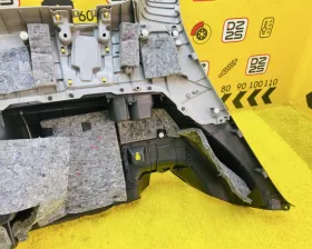 Обшивка багажника TOYOTA