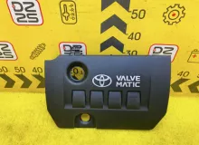 Пластиковая крышка на двс TOYOTA WISH 2013|Цвет 202 1121237030 ZGE20W 2ZRFAE, передняя