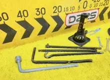 Поддомкратник/ домкрат TOYOTA HIACE 2010 0911126150 KDH206V 1KDFTV, задний