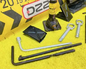 Поддомкратник/ домкрат Toyota