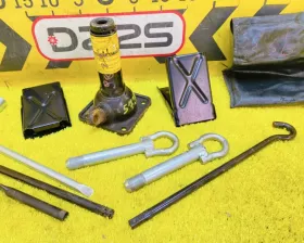 Поддомкратник/ домкрат Toyota