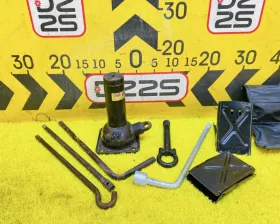 Поддомкратник/ домкрат Toyota