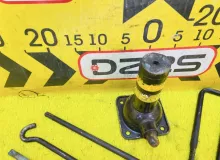 Поддомкратник/ домкрат TOYOTA HIACE 1997 0911195J01 KZH106W 1KZTE, задний