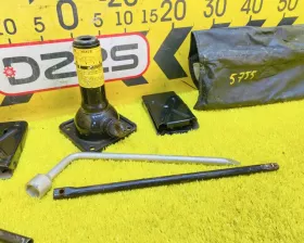 Поддомкратник/ домкрат Toyota