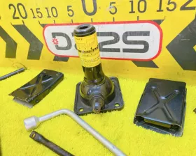 Поддомкратник/ домкрат Toyota