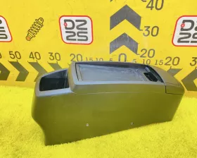 Бардачок между сиденьями TOYOTA