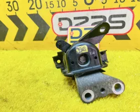 Подушка двигателя TOYOTA