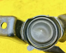 Подушка двигателя TOYOTA