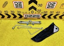 Поддомкратник/ домкрат TOYOTA COROLLA FIELDER 2014 0911112230 NKE165G 1NZFXE, задний
