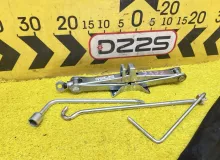 Поддомкратник/ домкрат TOYOTA COROLLA FIELDER 2014 0911112230 NKE165G 1NZFXE, задний