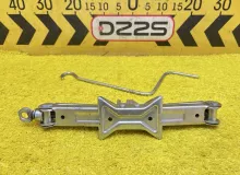 Поддомкратник/ домкрат TOYOTA AQUA 2015 0911112230 NHP10 1NZFXE, задний