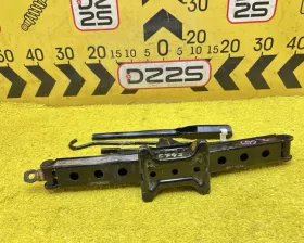 Поддомкратник/ домкрат Land Rover