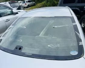 Стекло заднее Toyota