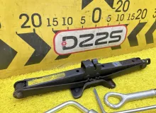 Поддомкратник/ домкрат TOYOTA VANGUARD 2007 091110W111 ACA33W 2AZFE, задний