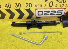 Поддомкратник/ домкрат TOYOTA VANGUARD 2009 091110W111 ACA38W 2AZFE, задний