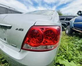 Крышка багажника Toyota