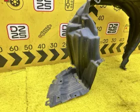 Подкрылок Toyota