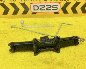 Поддомкратник/ домкрат Mitsubishi