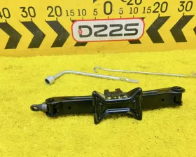 Поддомкратник/ домкрат Toyota