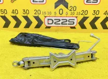 Поддомкратник/ домкрат TOYOTA AQUA 2012 0911112230 NHP10 1NZFXE, задний