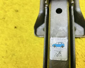 Поддомкратник/ домкрат Toyota