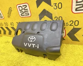 Пластиковая крышка на двс Toyota
