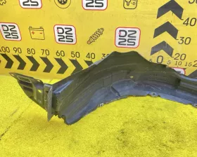 Подкрылок Toyota