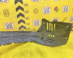 Подкрылок Mitsubishi