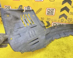 Подкрылок Mitsubishi