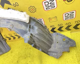 Подкрылок Toyota