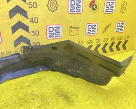 Подкрылок Toyota