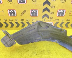 Подкрылок Toyota