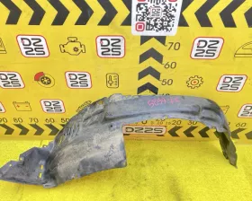 Подкрылок Toyota