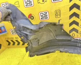 Подкрылок Mazda