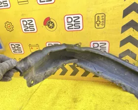 Подкрылок Toyota