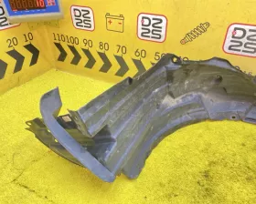 Подкрылок Toyota