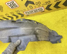 Подкрылок Toyota