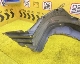 Подкрылок Toyota