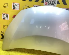 Капот Toyota