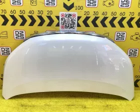 Капот Toyota