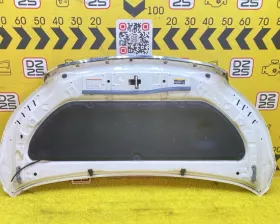 Капот Toyota