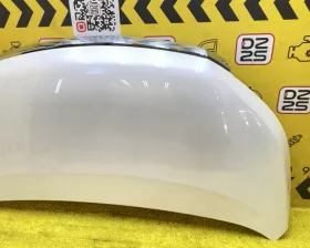 Капот Toyota