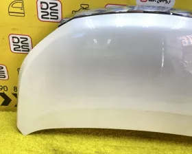 Капот Toyota